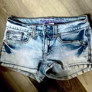 Hydraulic juniors size1/2!! these are absolutely my most favorite shorts